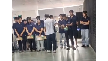 Mingxinxiang Dragon Boat Festival Gift Distribution