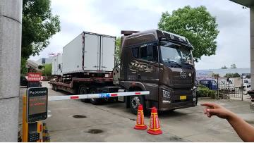 ISUZU 700P