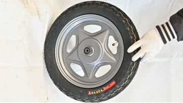 Electric tricycle Wheels and tires