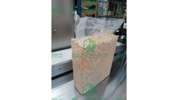 Cashew vacuum packing machine