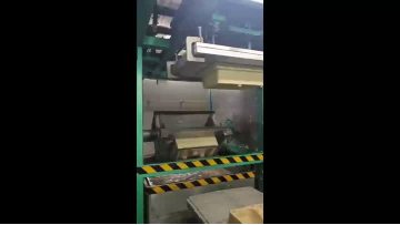 Single-cylinder single-station feeding forming machine01