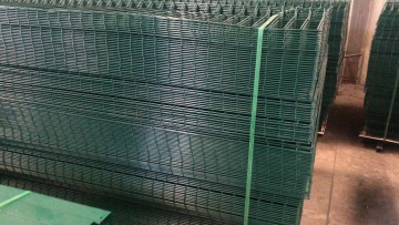 seach 3d curved bending galvanized wire fence / 3d welded curved panel fence1