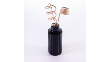 Special Shape Black Aromatherapy Bottle