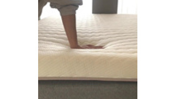 High Quality Pressure Relief High Density PU Mattress Gel Memory Foam Mattress1