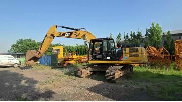 USED CAT 326D2LMEDIUM EXCAVATOR