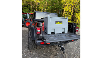 Plastic fuel tank