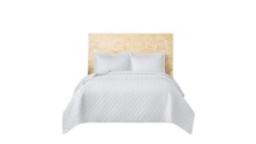 Embroidery Microfiber Bedspread With Filling Solid Microfiber Quilt1