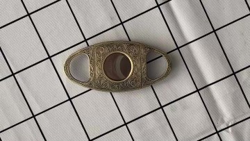 High quality stainless steel portable carved antique cigar knife1