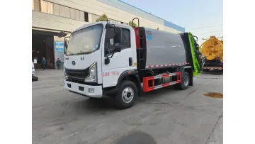 Sturdy HOWO Sinotruk 4X2 10cbm Compressing Refuse Truck1