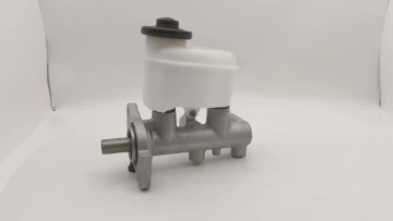 Hot Sell Brake Pump FOR TOYOTA  47201-0C041 Brake master cylinder1