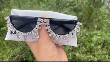 Half-frame glasses3