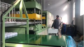 Foam plastic thermoforming machine to make disposable foam pizza plate burger box1