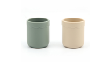 Silicone high temperature resistant baby drink cup baby training drink supplementary food cup1