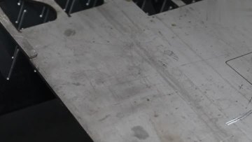 fiber laser cutting 5 mm stainless steel.mp4