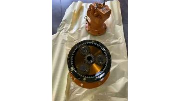 Kobelco 75 Toshiba Series Slewing Motor SG025