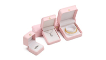 Han Hong Wholesale custom logo jewelry packaging box Crown jewelry box Bracelet Pendant necklace ring Pink leather jewelry box1