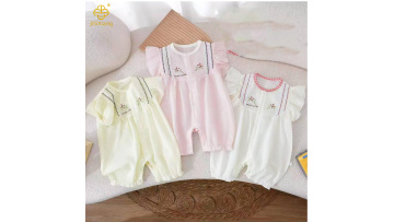 Cartoon astronaut printed baby jumpsuit