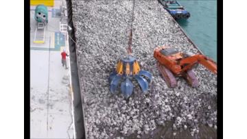 orange peel hydraulic grab.mp4