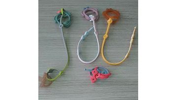 flexible pacifier clip silicone.mp4