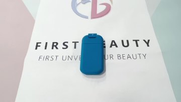 Blue Credit Card Plastic Spray Bottle 