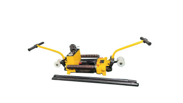 Rail gap adjuster and regulator