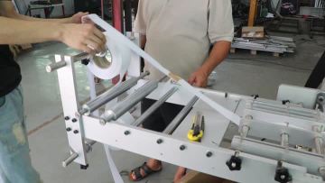 Automatic garment belt screen printing machine
