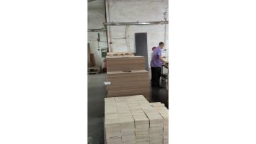 Wooden building block table production