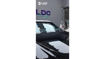 Car warp film installation (HOOD)