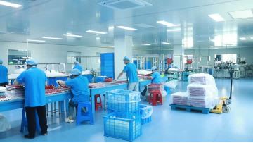 customizable airless bottle production services