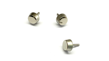 Steel pusher button