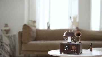 V98Vintage Rotating Music Box Aromatherapy Diffuser