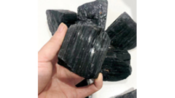 Wholesale Natural Crystal Healing Stone Black Large Black Tourmaline Rough Raw Stone for Fengshui1