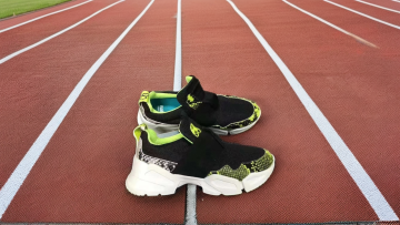 Factory Wholesale GRS Matte Single Mesh Polyester Fabric Elastic Fiber Breathable Soft Sportswear Shoes Fabrics1