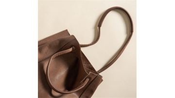 Large Capacity Genuine Leather Bucket Bag