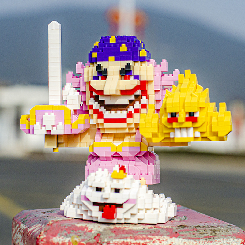 Anime One Piece Luffy Chooper Zoro Thousand Sunny Going Merry Pirate Ship 3D Model DIY Mini Diamond Blocks Building Toy no Box