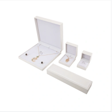 Elegant White Leather Jewelry Storage Box