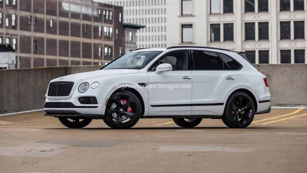 2019 Bentley Bentayga V 8 Static 1549382612