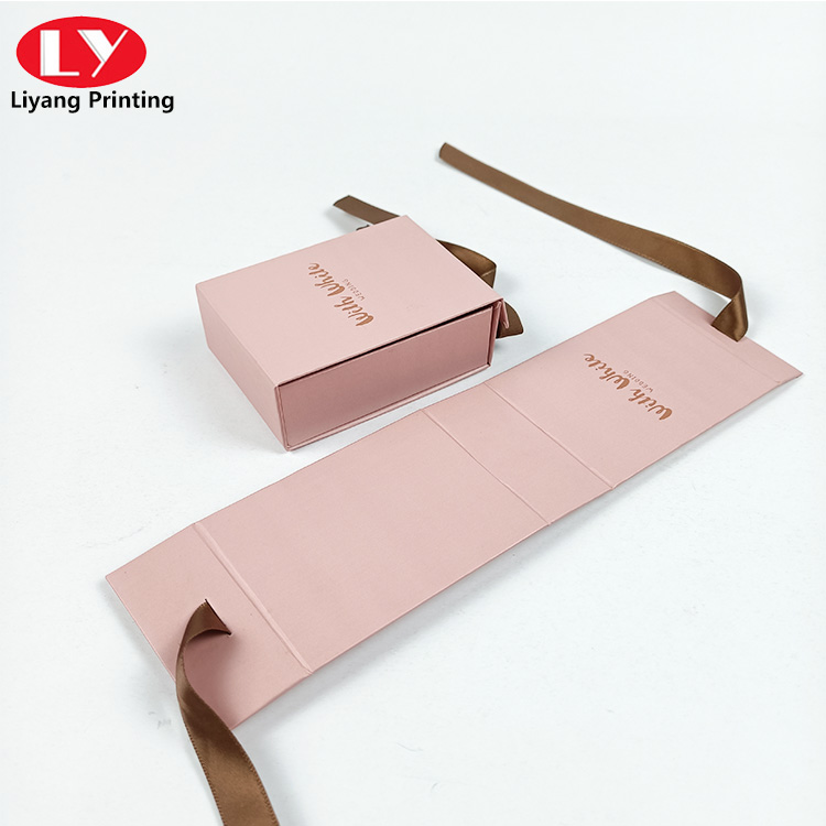Small Pcakging Box With Ribbon