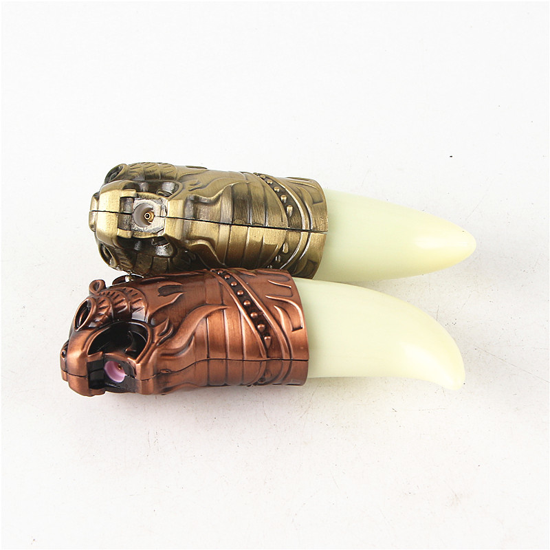 New Tiger Tooth Shape Pendant Lighter Refillable Butane Gas Lighters New Style
