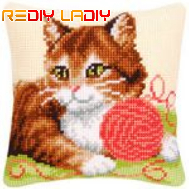 Cross Stitch Cushion Playing Kitten Make Your Own Pillow DIY Chunky Cross Stitch Kit Pre-Printed Canvas Acrylic Yarn Pillow Case