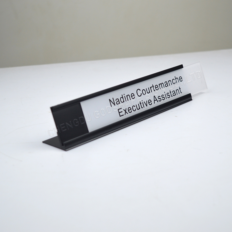 desk name plates