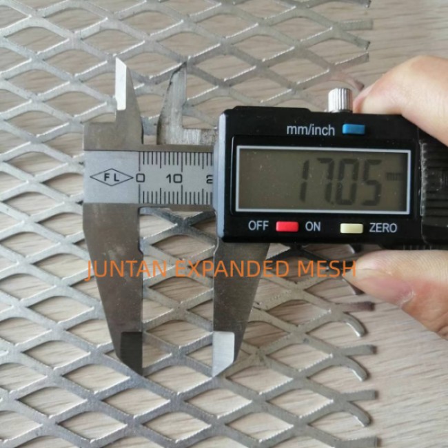 38 Flattened Galvanized Expanded Metal Mesh Sheet Jpg