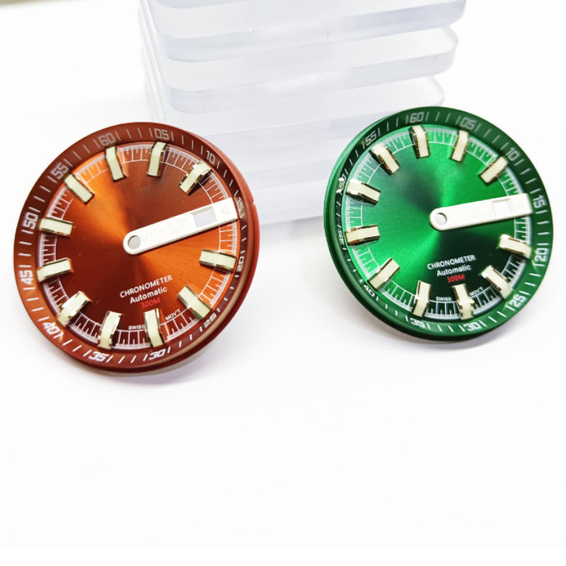 Sunray diving watch dial