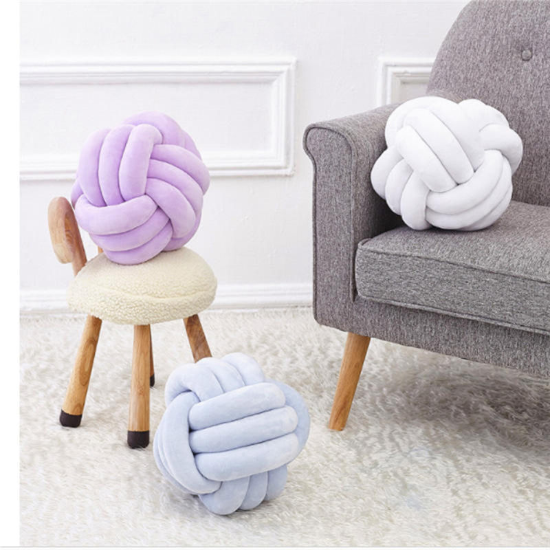 Warm Nordic Decorative Pillows Cushion Innovative Pure Handmade Knot Pillow Personalized Ball Cushion for Home Car Decoration U3