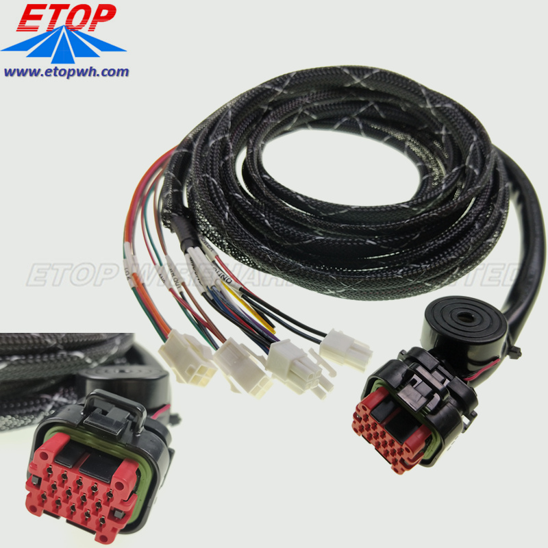 speaker cable assemblies