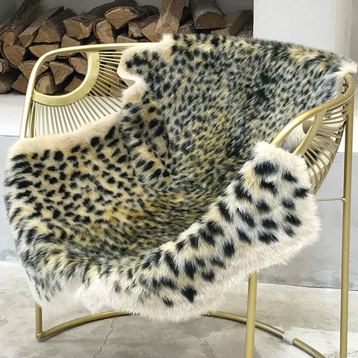 Leopard Print Rug Faux Cowhide Skin Carpet Animal Printed Furry Area Rug for Living Room Decor 90x110cm