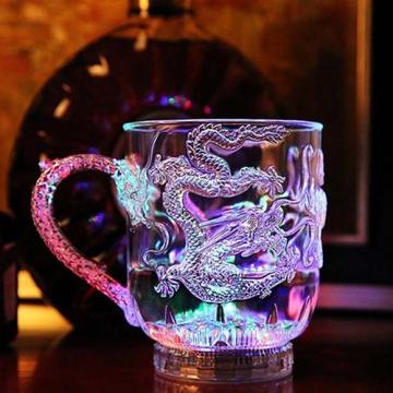 1Pc Fashion LED Light Whisky Creative Cup Mug Colorful Change Water Activated Light Up Dragon Beer Home Office Cup