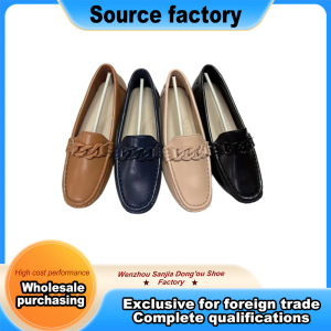 Fashion Chain Glossy Leather Loafer Shoes