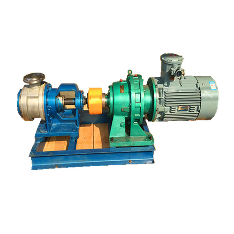 High viscosity crude oil pump