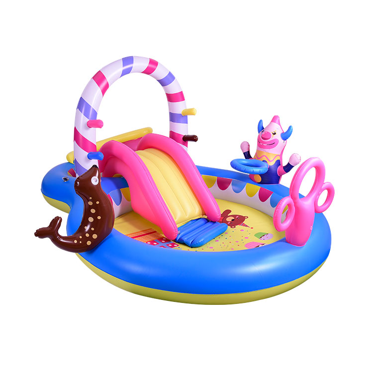 Inflatable floating platform for children to play
